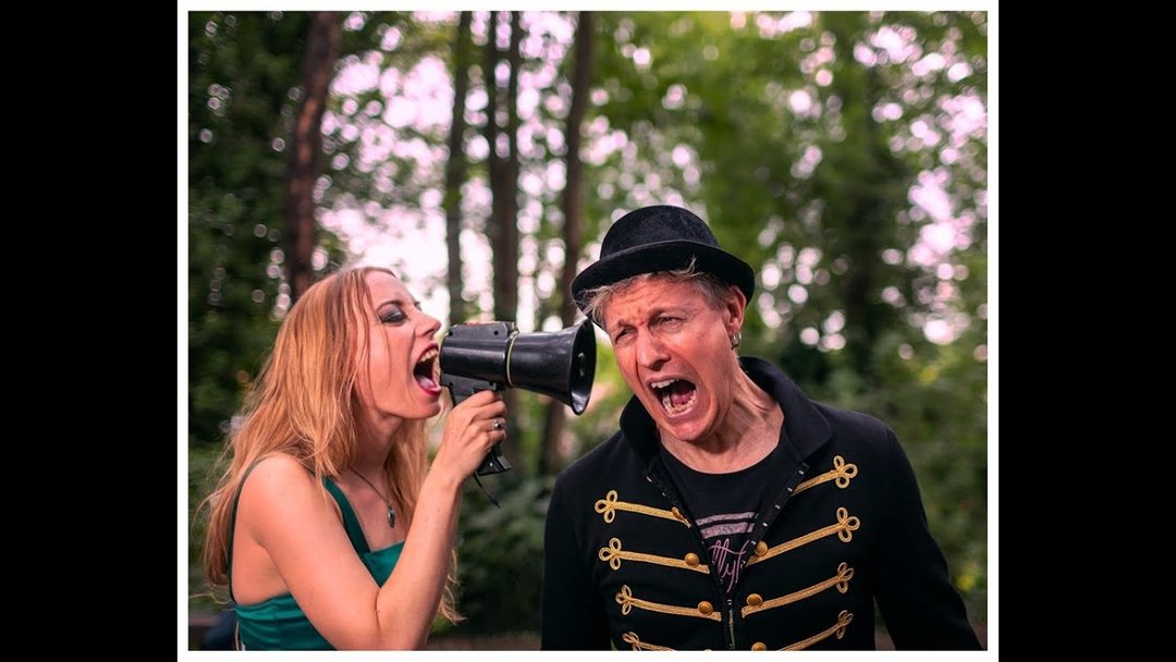 Healthy Junkies Bring Back Punk