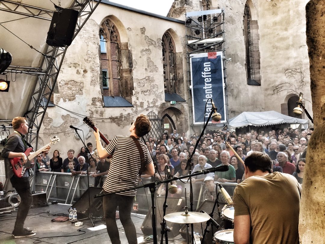 Luke Jackson live